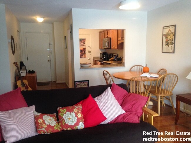 Photo - 804 Centre St Unit 101