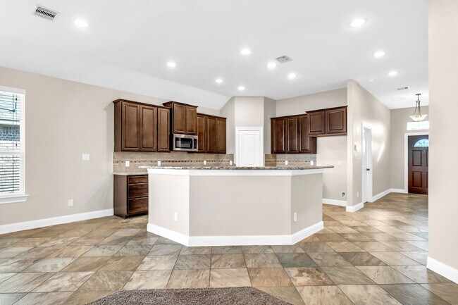 Photo - 19043 Minero Ln