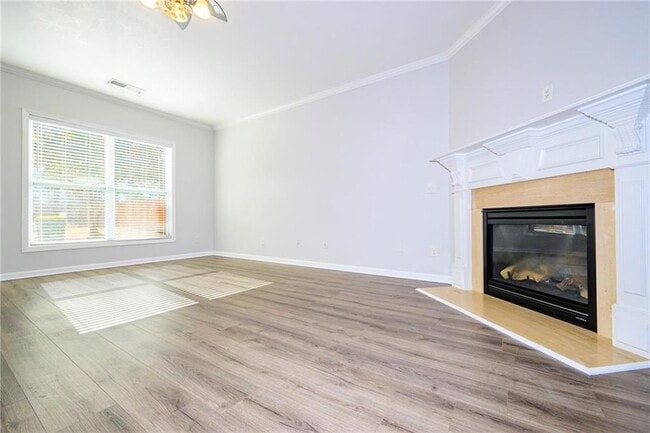 Photo - 5955 Weddington Dr