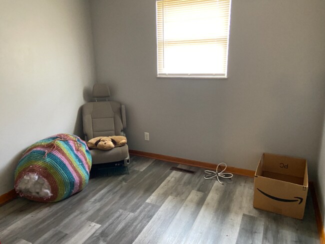 Photo - 415 E Staat St