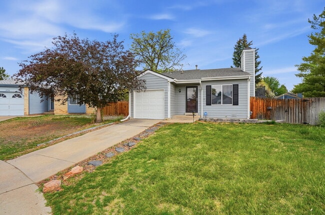 Photo - $2,895.95 - 3 Bed, 2 Bath Home in Arvada with Central AC, and Fenced in Yard!