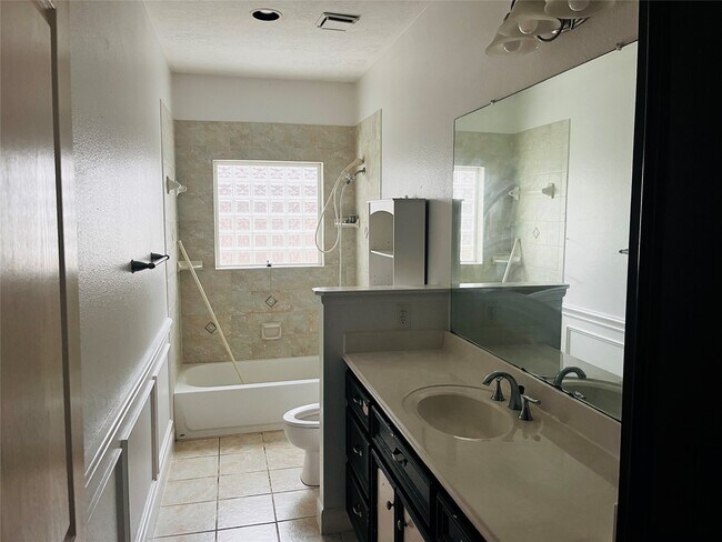 Photo - 2015 Halyard Dr