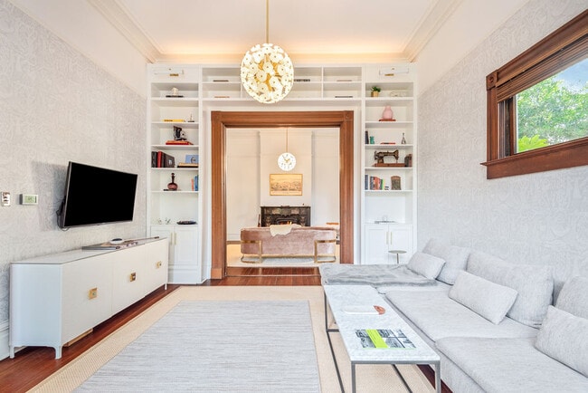 Photo - 2234 NW Johnson St