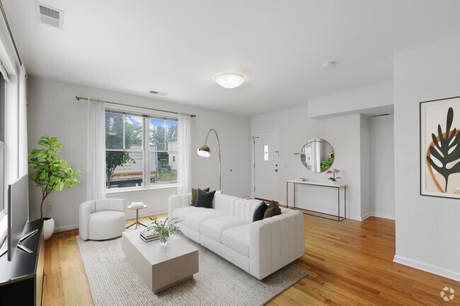 Building Photo - 437 Whiton St Unit 2 Rental