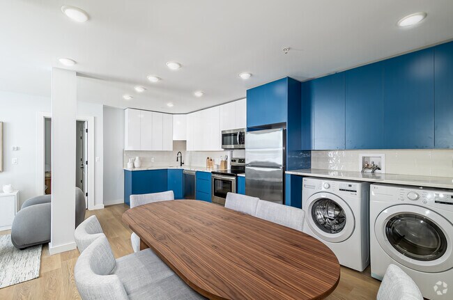 3BR, 2BA - Kitchen
