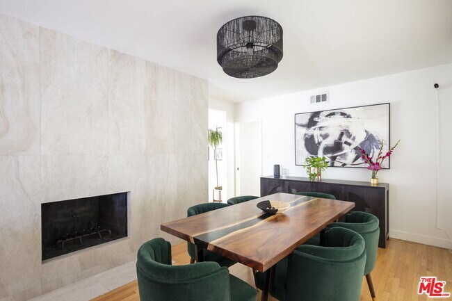 Photo - 4049 Fairway Blvd