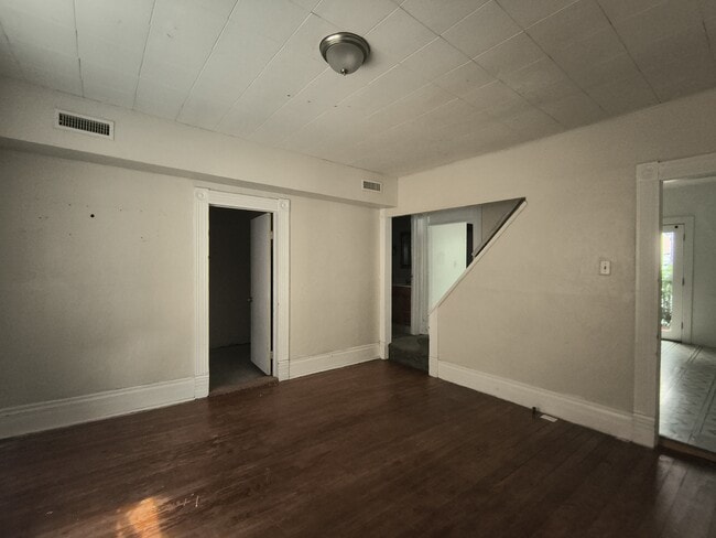 Photo - 402 E Warner Ave