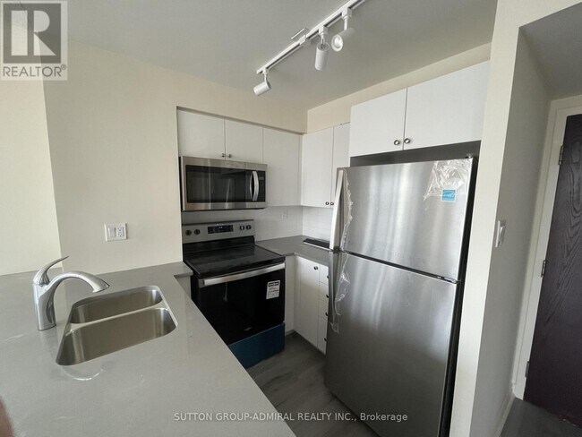 Photo - 736 Bay St. Unité 2002