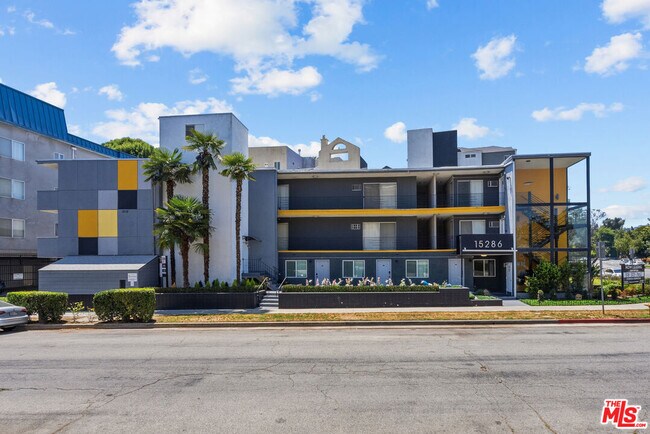 Building Photo - 15286 Sutton St Unit 102