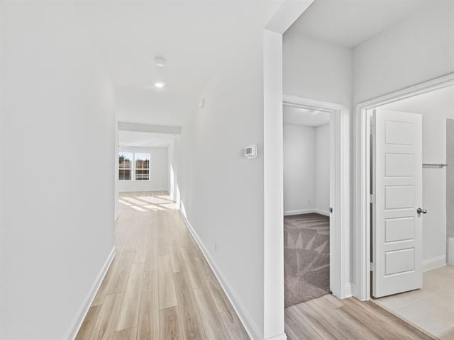 Photo - 622 Saxony Dr