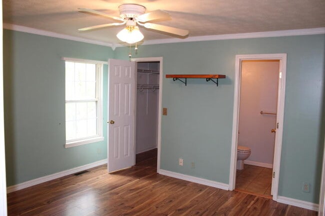 Photo - 54 Marymont Dr