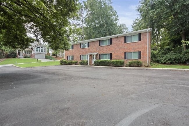 2430 Coosawattee Dr NE Unit C