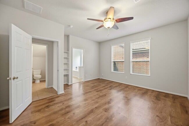 Photo - 29526 Winton Wood Way