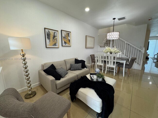 Photo - 8715 NW 98th Ave