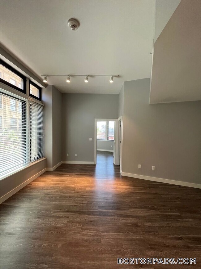 Photo - 23 Central Ave Unidad 207