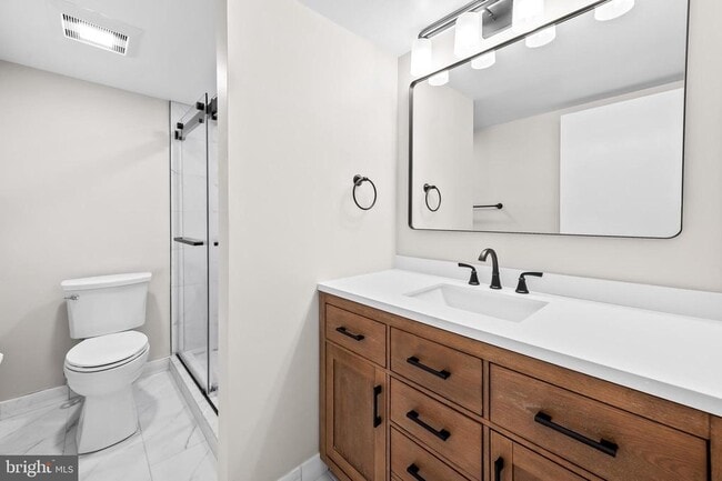 Photo - 4100 N Charles St Unit 605