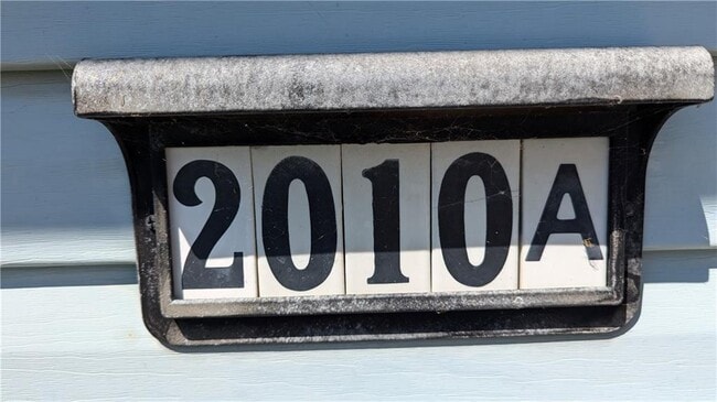 Photo - 2010 Sycamore Pl