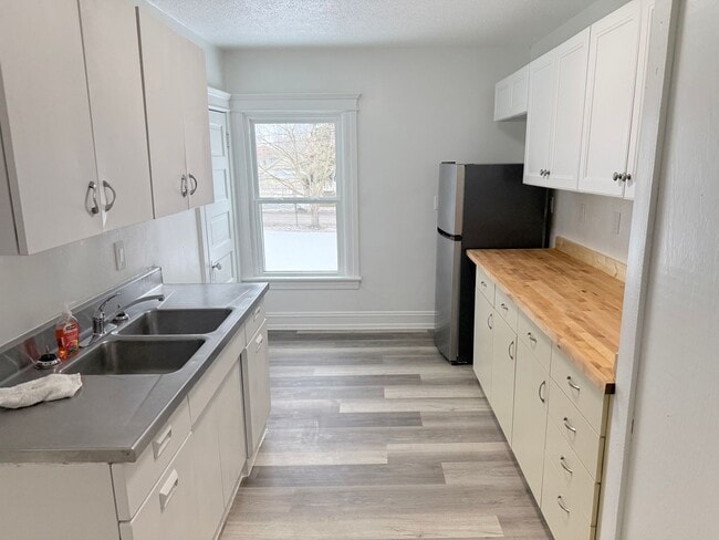 Photo - 709 N Park Ave Unit Upper