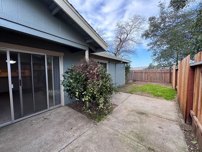 Photo - 5950-5952 Merrywood Dr Unit 5950