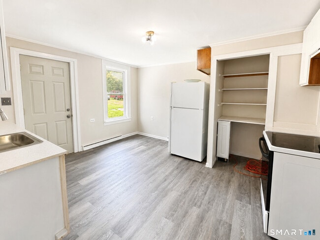 Photo - 71 Freestone Ave