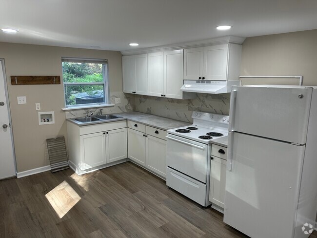 Building Photo - 4103 N Center St Unit #3 Rental