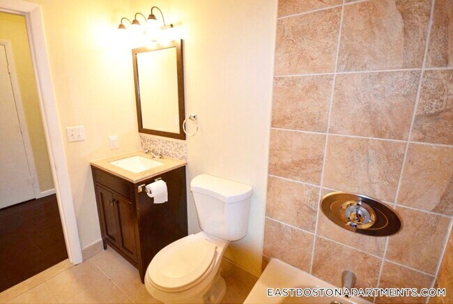 Photo - 128 Marginal St Unidad 2