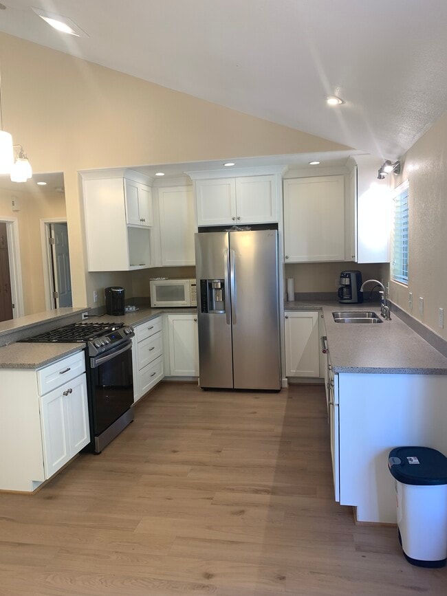 Remodeled kitchen Gas Stove SS Dishwasher Microwave