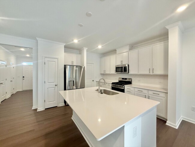 Photo - 132 Tree Moss Ct