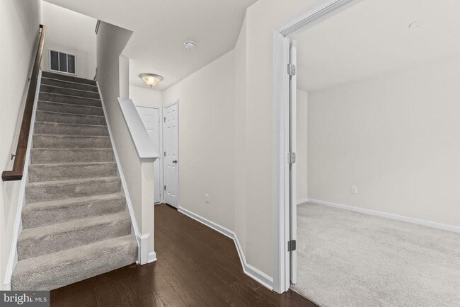 Photo - 7118 Rowlock Aly