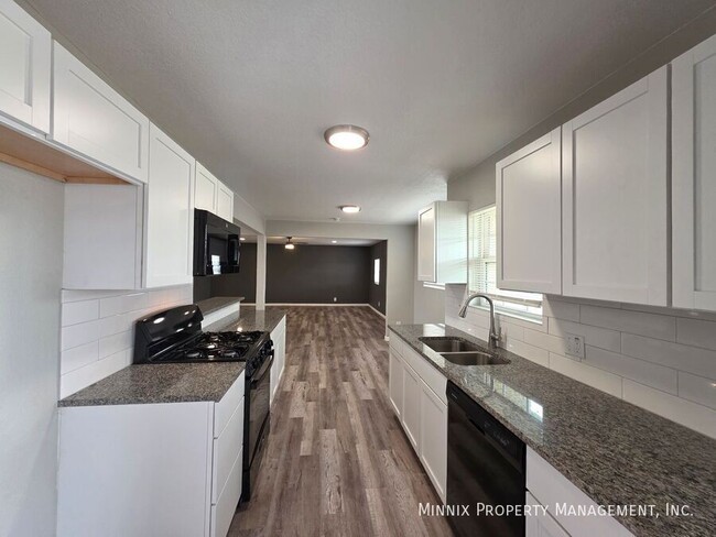 Photo - 4603 Mercedes Dr