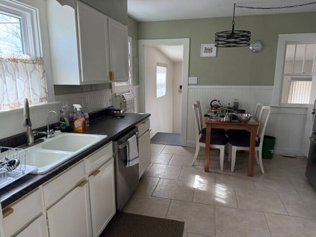 Photo - Gorgeous 2 Bedroom in Old Colorado City