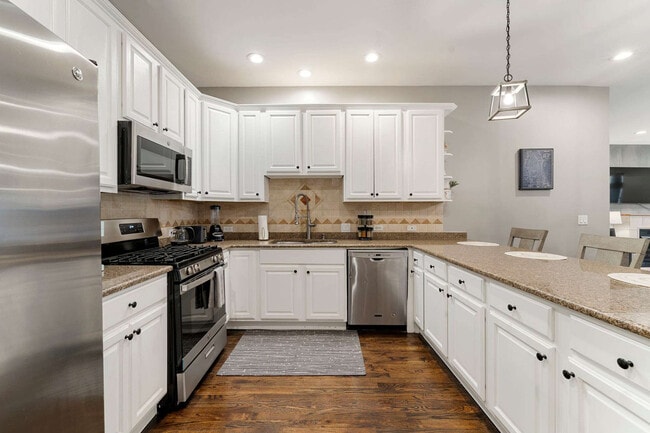 Photo - 1909 S Michigan Ave Unit ID1244939P