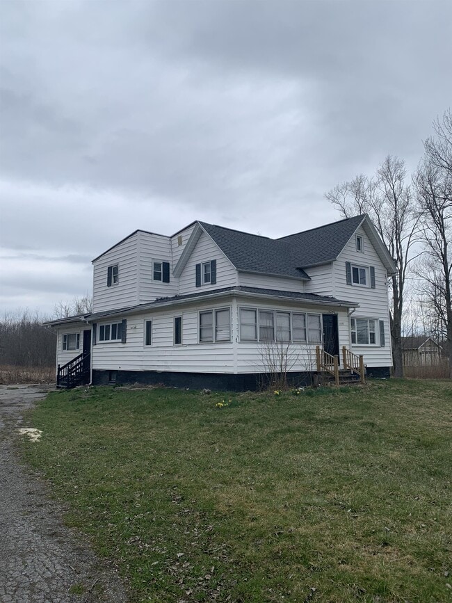 Photo - 1697 Hilton Parma Corners Rd House