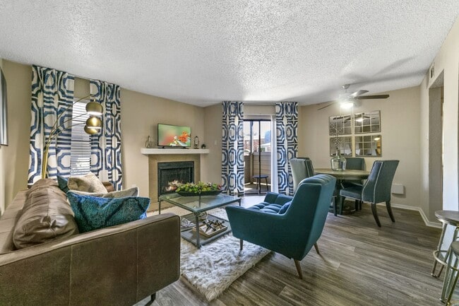 Creekside On The Green Apartments For Rent In Garland Tx Forrent Com