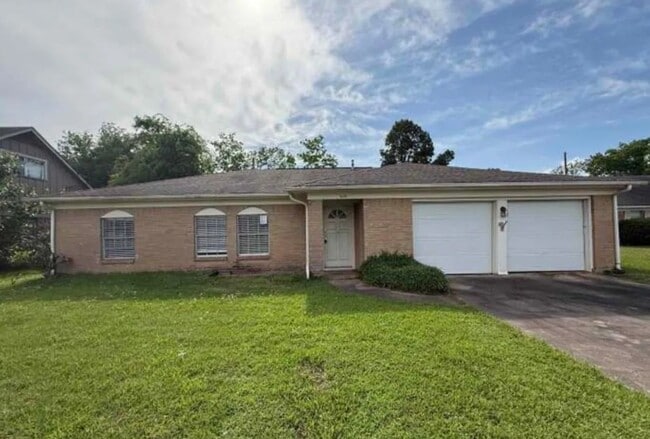 Building Photo - 1235 Elaine Dr