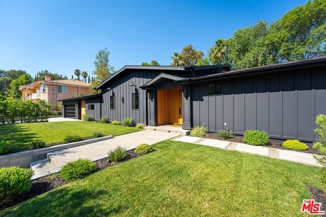 Building Photo - 20215 Lorenzana Dr Rental