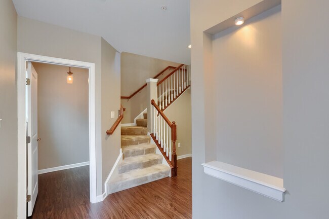 Home entry - 128 Lewisham Rd