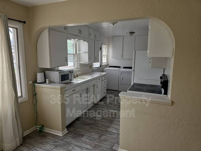 Photo - 312 1st Ave