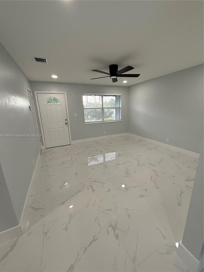 Photo - 2031 SW 63rd Ave