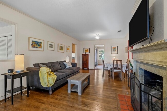 Photo - 6312 Malvey Ave