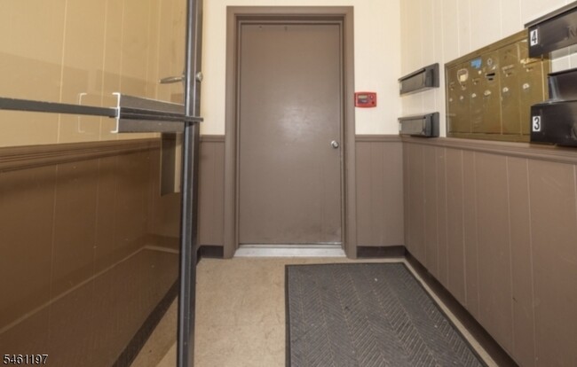174 Washington Ave Unit 3