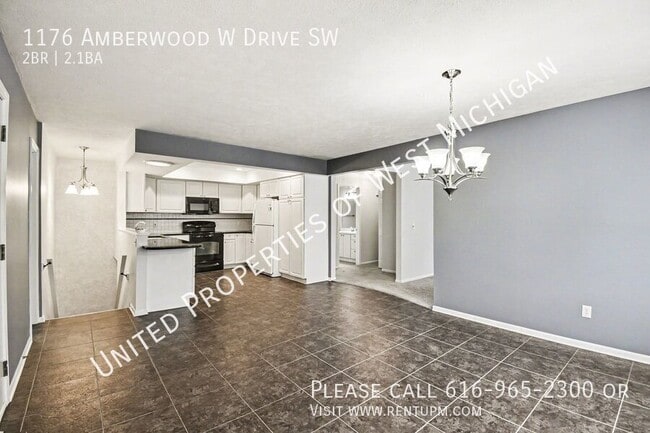 Photo - 1176 Amberwood W Dr SW