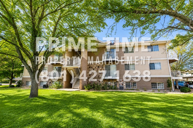 Building Photo - 1273 N 550 W Unit 9