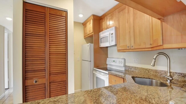Photo - 616 Sea Pine Way Unit C2