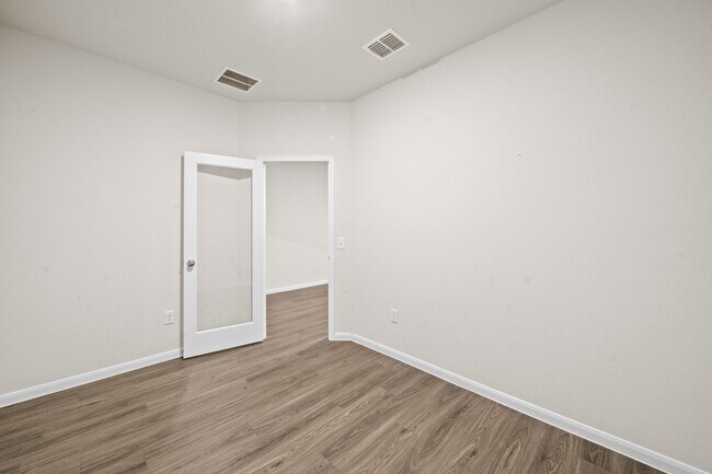 Photo - 6315 Kimball Mill Ln