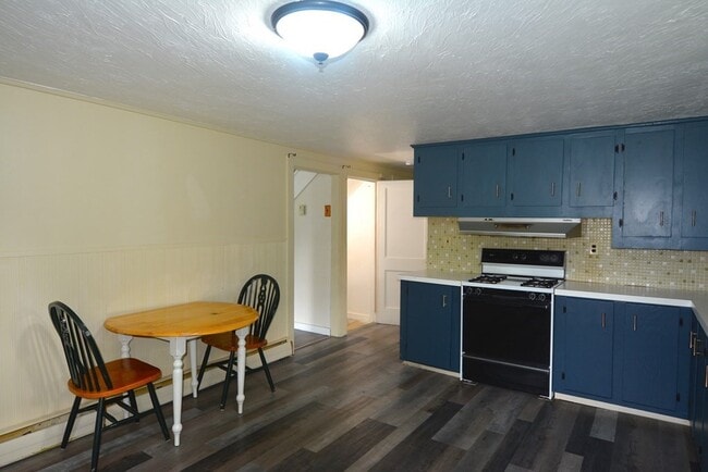 Photo - 14 Fairlawn Cir