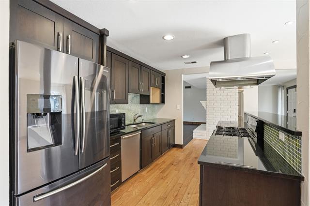 Building Photo - 6623 Orangewood Dr