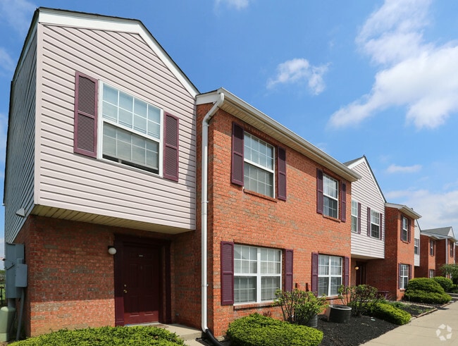 Lakota Pointe Townhomes