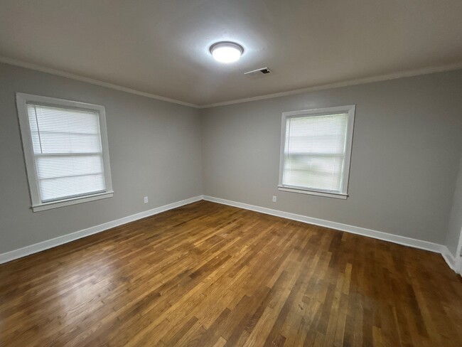 Photo - 955 W Forest Ave