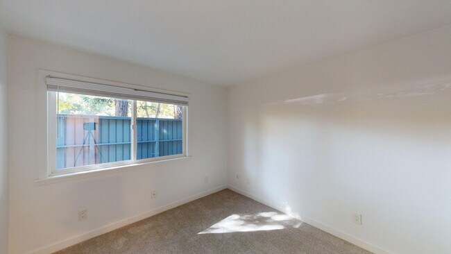 Photo - 450 Alameda del Prado Unit 450D